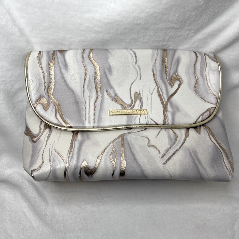 Vince Camuto make up travel bag, NWT